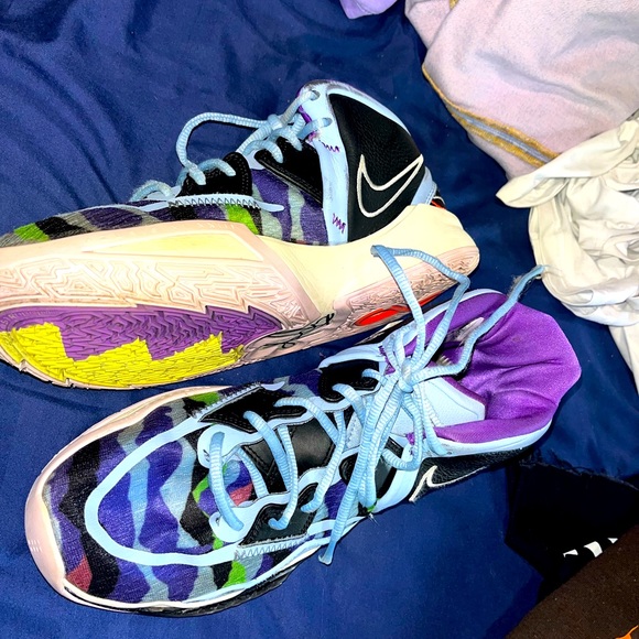 Kyrie Infinity EP 'Aluminum' - Picture 1 of 8